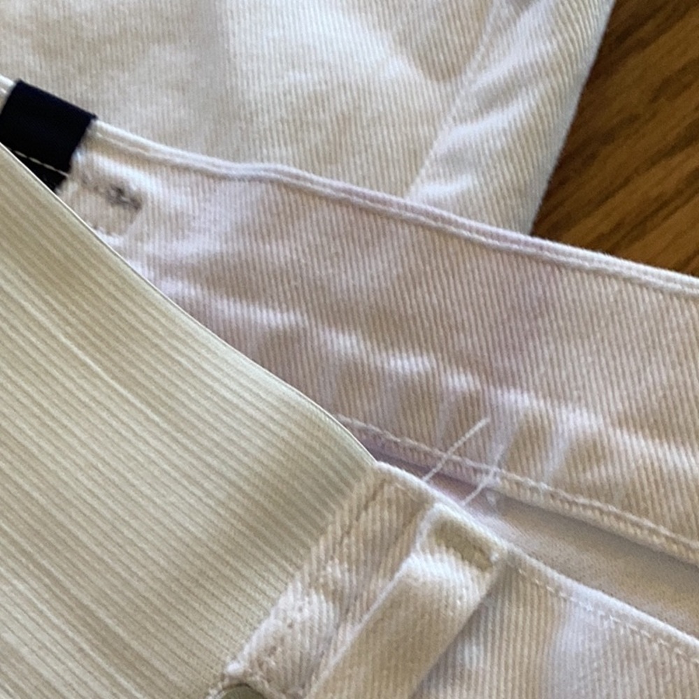 Citizens of Humanity while Phoebe slim straight crop jeans. Women’s size… - Picture 7 of 16